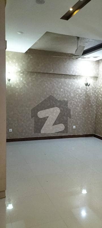 3 BED DRAWING DINING FULLY RENOVATED WITH LIFT APARTMENT FOR RENT IN PRIME LOCATION OF DHA PHASE 6