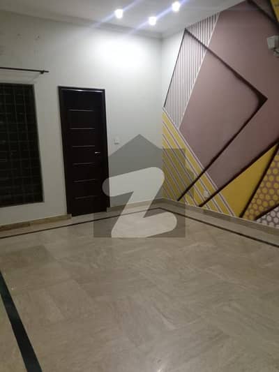 10 Marla Lower Portion Available For Rent in Jubliee twon Lahore