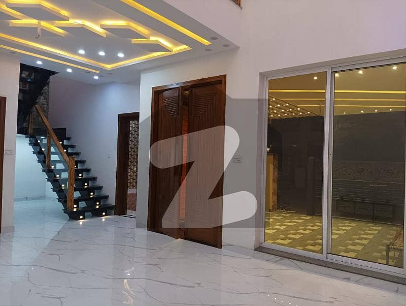 ایڈن ویلی فیصل آباد میں 4 کمروں کا 5 مرلہ مکان 2.35 کروڑ میں برائے فروخت۔