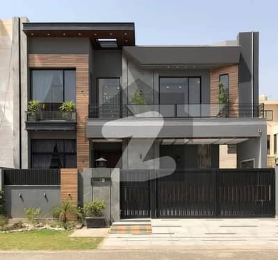 10 Marla Brand New Modern House For Sale At Hot Location Near To Park & Commercial