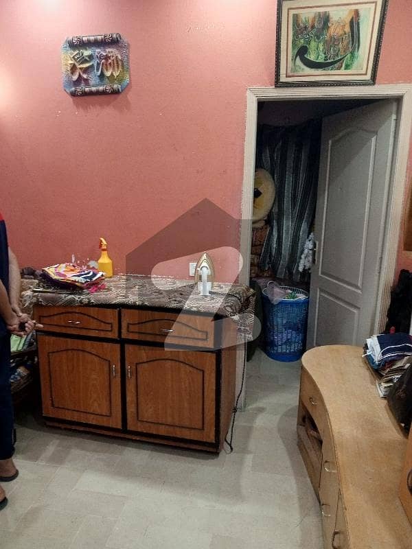 کیولری گراؤنڈ لاہور میں 3 کمروں کا 4 مرلہ مکان 2.0 کروڑ میں برائے فروخت۔
