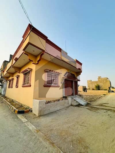 صائمہ گرین ویلی گداپ ٹاؤن,کراچی میں 4 کمروں کا 8 مرلہ مکان 1.1 کروڑ میں برائے فروخت۔