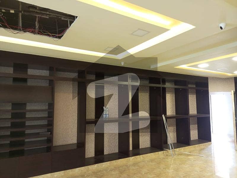 2500 Sq. Ft. Floor Available For Rent At The Prime Location Of MM. Alam Road.