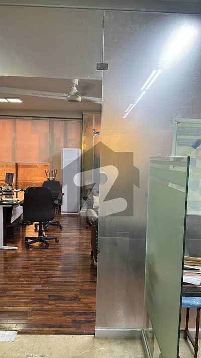 کلفٹن ۔ بلاک 9 کلفٹن,کراچی میں 7 مرلہ Studio دفتر 2.5 لاکھ میں کرایہ پر دستیاب ہے۔