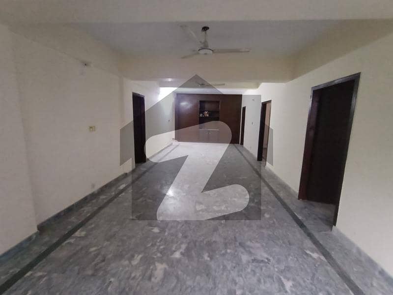 2 Kanal Upper Office Available For Rent At Super Town.