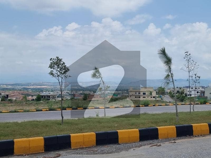 Urgent for sale 
10 marla Plot in DHA phase 5 islamabad