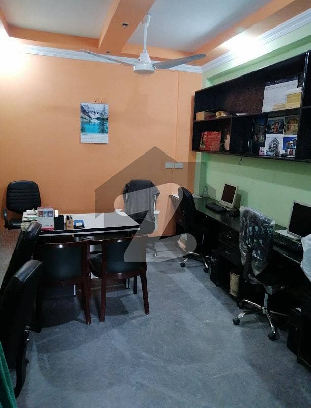 625 Square Feet Spacious Flat Available In Johar Town Phase 1 For rent