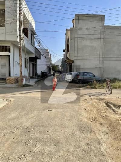 240 Sq Yards Lease Residential Plot Available In Saadi Town Block 4