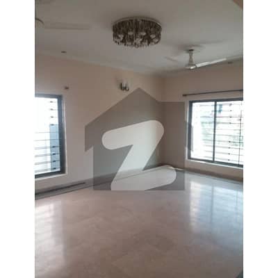 Beautiful 
Stunning Upper Portion Is Available For rent In Bahria Town Phase 2