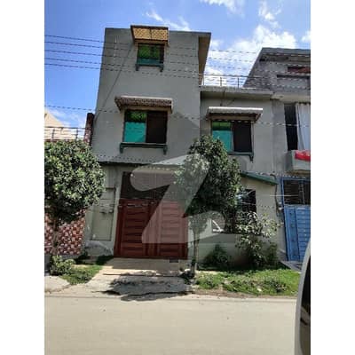 Beautiful House With Ideal Location