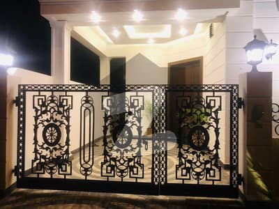 کینٹ لاہور میں 6 کمروں کا 5 کنال مکان 68.0 کروڑ میں برائے فروخت۔