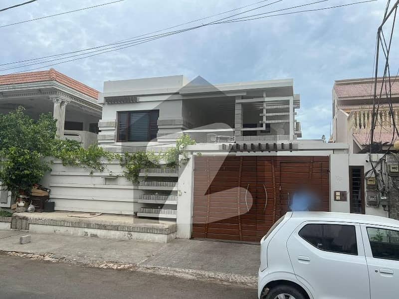 565 Sq Yds Bungalow In Extraordinary Condition Tanzeem Streets Opposite General Colony Gate Street