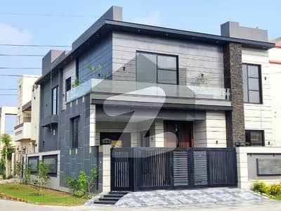 10MARLA Corner,Park Facing, Kanal Facing Brand New House Available For Sale In Eden City DHA Phase 8 Lahore.