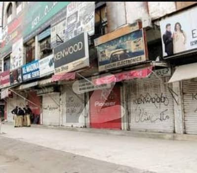 صدر راولپنڈی میں 2 مرلہ دکان 5.5 کروڑ میں برائے فروخت۔