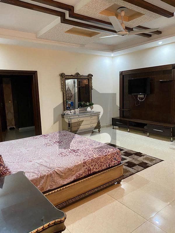 ویلینشیاء ہاؤسنگ سوسائٹی لاہور میں 5 کمروں کا 2 کنال مکان 14.5 کروڑ میں برائے فروخت۔