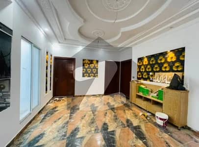 شاہین ولاز شیخوپورہ میں 8 کمروں کا 10 مرلہ مکان 2.9 کروڑ میں برائے فروخت۔