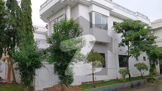 Corner 1800 Square Feet House Ideally Situated In G-11