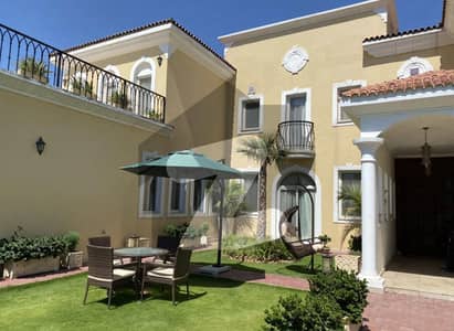 Beautifully Located Model House 7 Bedroom Plus Villa Back Open / Park