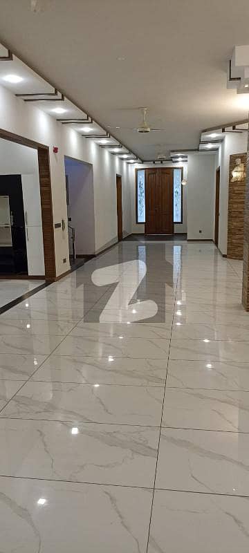 ڈی ایچ اے فیز 6 ڈی ایچ اے ڈیفینس,کراچی میں 10 کمروں کا 2 کنال مکان 23.0 کروڑ میں برائے فروخت۔