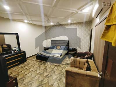 بوسان روڈ ملتان میں 2 کمروں کا 5 مرلہ بالائی پورشن 60.0 ہزار میں کرایہ پر دستیاب ہے۔