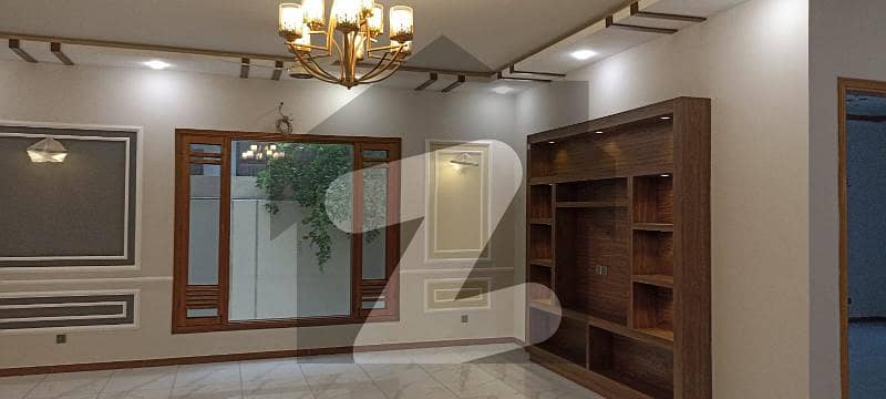 ڈی ایچ اے فیز 6 ڈی ایچ اے ڈیفینس,کراچی میں 11 کمروں کا 2 کنال مکان 23.0 کروڑ میں برائے فروخت۔