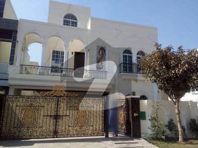 10 Marla Brand New Luxury Beautiful Full House For Rent In Sector F Bahria Town, Lahore