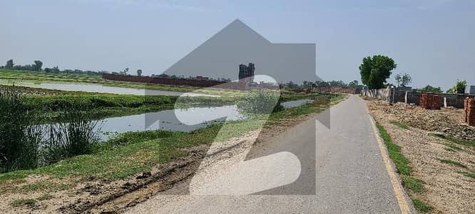 پنڈوکے لاہور میں 9 کنال صنعتی زمین 4.5 کروڑ میں برائے فروخت۔