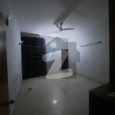 جوہر ٹاؤن فیز 2 جوہر ٹاؤن,لاہور میں 4 کمروں کا 12 مرلہ مکان 4.5 کروڑ میں برائے فروخت۔