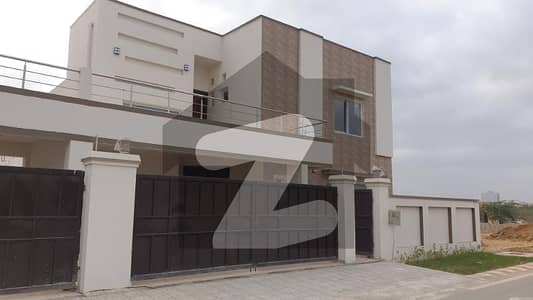 House For sale Is Readily Available In Prime Location Of Falcon Complex New Malir