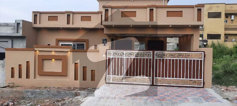 House Sized 10 Marla In Gulshan Abad