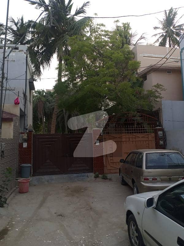 House For Sale On University Road Gulistan-E-Jauhar Block 2