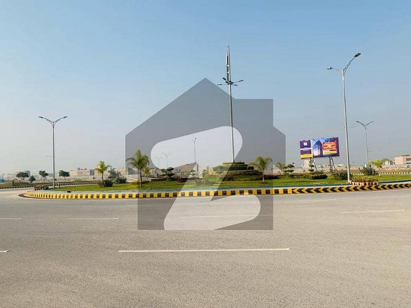 Prime Location DHA Phase 1 - Sector F Residential Plot Sized 8 Marla For sale