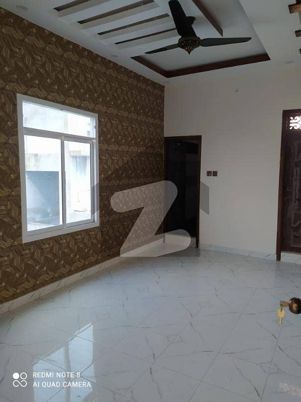 نارتھ ناظم آباد کراچی میں 3 کمروں کا 7 مرلہ فلیٹ 1.5 کروڑ میں برائے فروخت۔