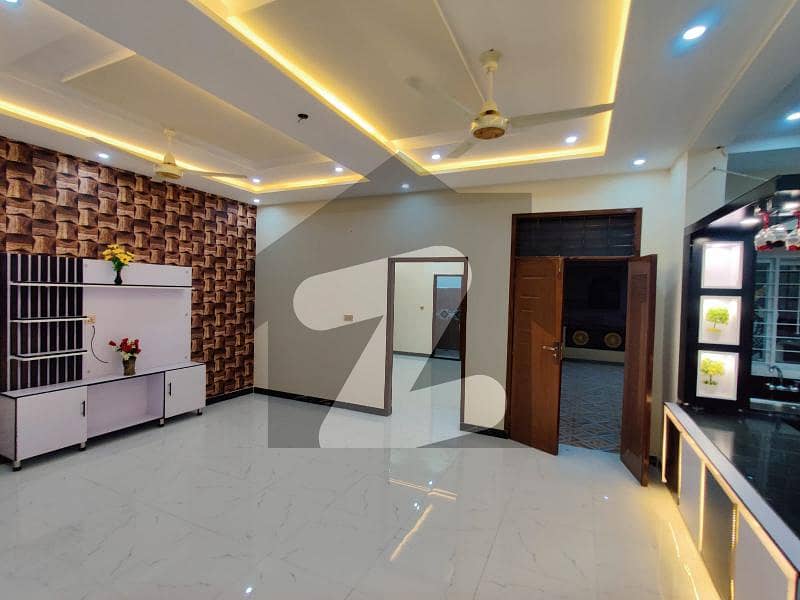 7.1/2 Marla Brand New Luxery Modern Leatest Style Tripple Story Well Location House With Geniune Pics Available For Sale By Fast Property Services