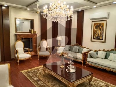ڈی ایچ اے فیز 4 ڈیفنس (ڈی ایچ اے),لاہور میں 6 کمروں کا 1 کنال مکان 9.35 کروڑ میں برائے فروخت۔