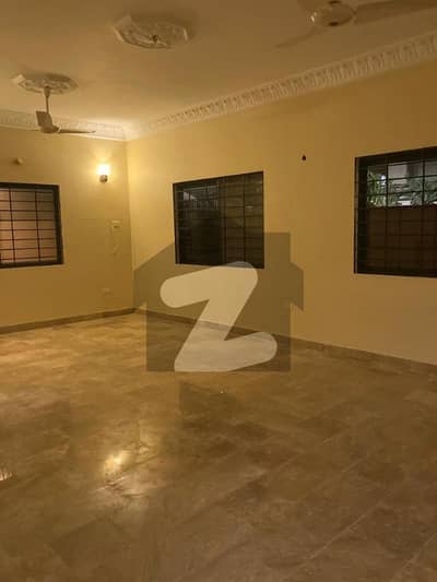 500 Square Yards Spacious House Available In DHA Phase 6 For Sale