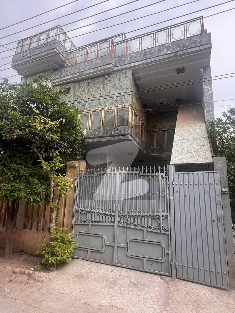 حیات آباد فیز 3 حیات آباد,پشاور میں 4 کمروں کا 5 مرلہ مکان 2.25 کروڑ میں برائے فروخت۔