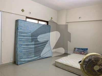 فاطما گولف ریزیڈنسی گلستانِ جوہر,کراچی میں 3 کمروں کا 8 مرلہ فلیٹ 1.4 کروڑ میں برائے فروخت۔