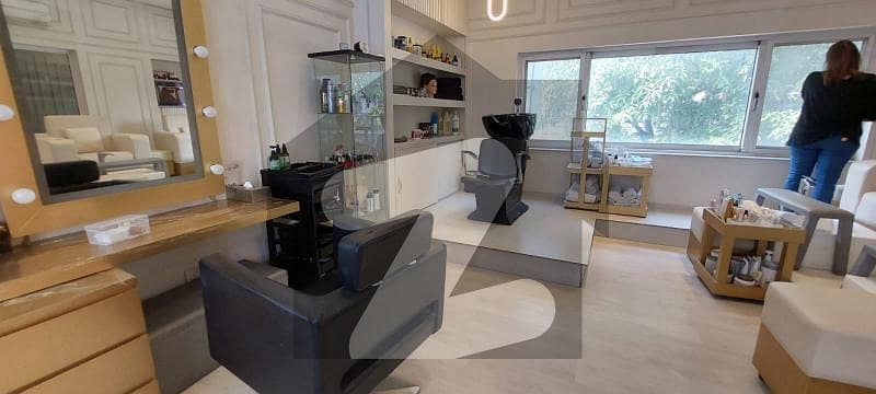 Fully Furnished Beauty Parlor For Rent On Mm Alam Link Road