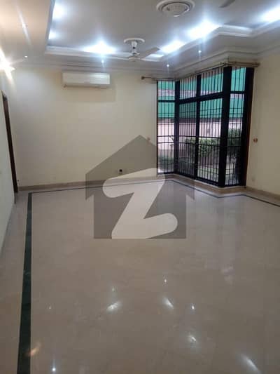 2 Kanal Beautiful House For Rent