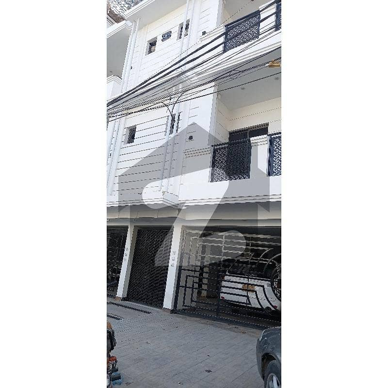 پی ای سی ایچ ایس بلاک 6 پی ای سی ایچ ایس,جمشید ٹاؤن,کراچی میں 5 کمروں کا 8 مرلہ زیریں پورشن 4.5 کروڑ میں برائے فروخت۔