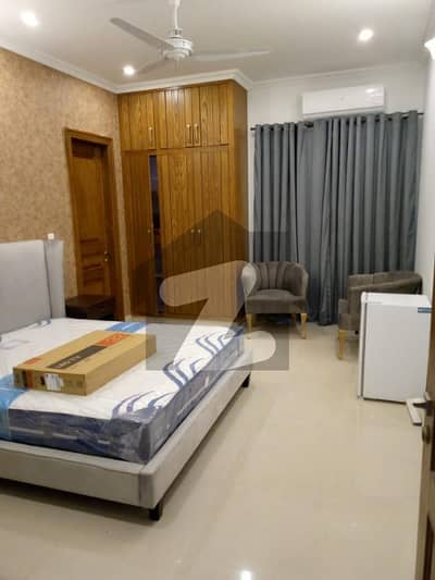 گلبرگ 3 - بلاک بی1 گلبرگ 3,گلبرگ,لاہور میں 6 کمروں کا 4 کنال مکان 55.0 کروڑ میں برائے فروخت۔