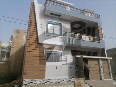 vip prime location,200 square yards,Ground plus one,House available for sale in state bank society,scheme 33