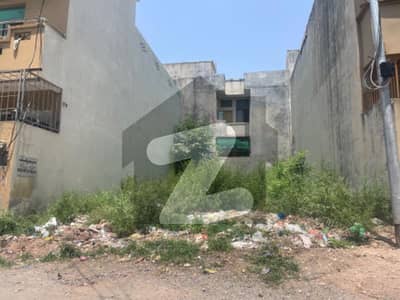 5 Marla Level Plot Available For Sale At Prime Location H Block Sec 4