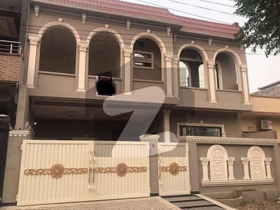 10 Marla House For sale In Sahafi Colony