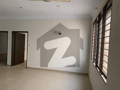 نیوی ہاؤسنگ سکیم کارساز - فیز 1 نیوی ہاؤسنگ سکیم کارساز,کراچی میں 5 کمروں کا 14 مرلہ مکان 15.0 کروڑ میں برائے فروخت۔