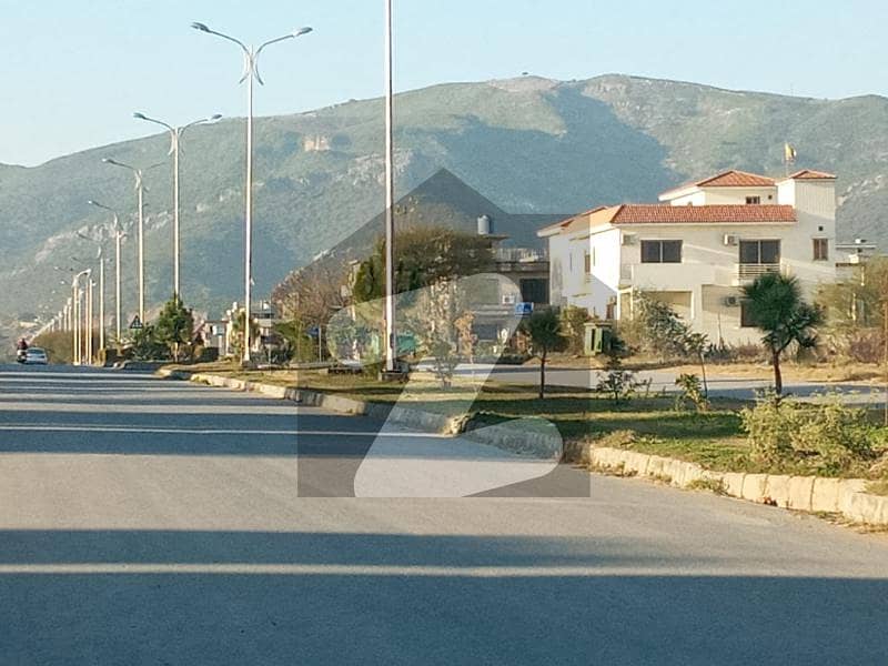 E-12 Islamabad At Prime Location 356 Sq-yrd Corner Plot With Extra Land For Sale
