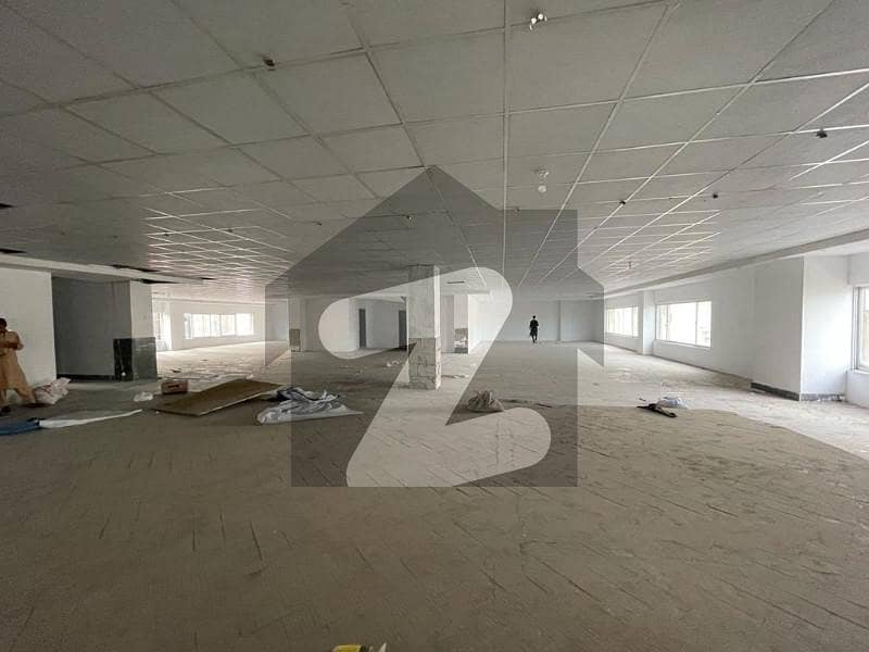 7000 Sq Ft Commercial Office Hall Available For Rent Main Boulevard Gulberg