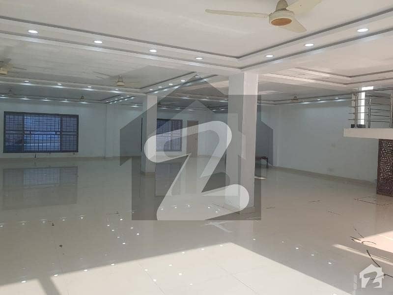 2300 Sq Feet Commercial Hall For Rent In Garden Town Lahore