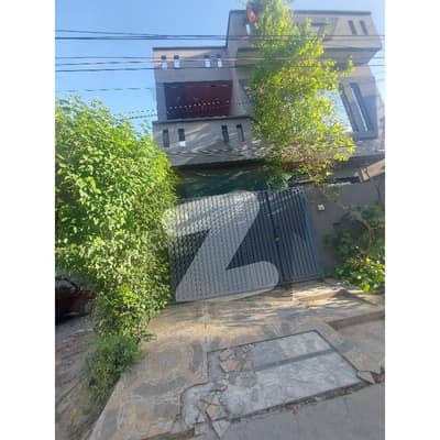 JOHAR TOWN Phase 1 5 Marla Used House For Sale
